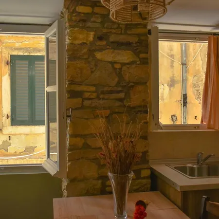 Apartment Chrysa's Old Town Studio